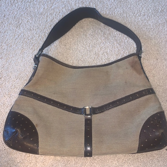 Authentic Gucci Shoulder Bag - Picture 3 of 11